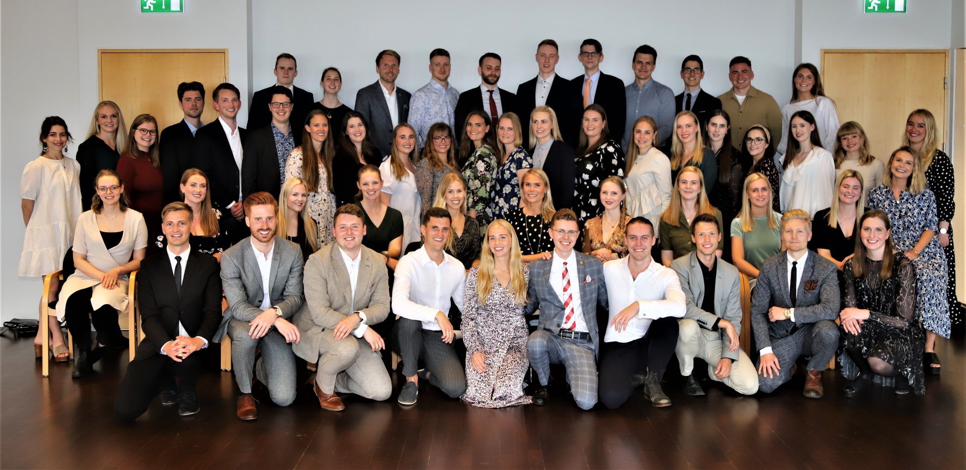 Á sjötta tug rituðu undir læknaeiðinn