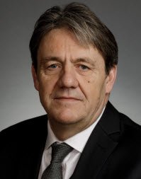 Tvöfalt heilbrigðiskerfi verður til