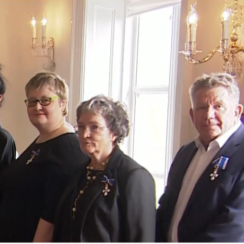 Felix Valsson fær fálkaorðu