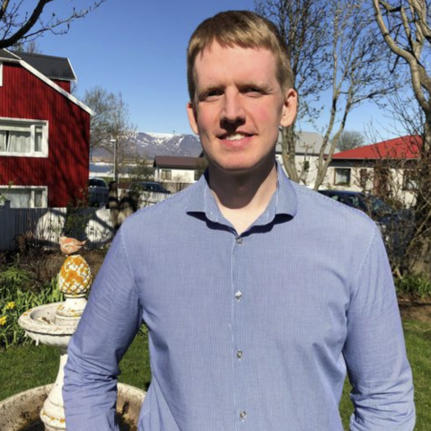 Grein Jóns Ívars vekur viðbrögð - Jón Magnús á Vísi